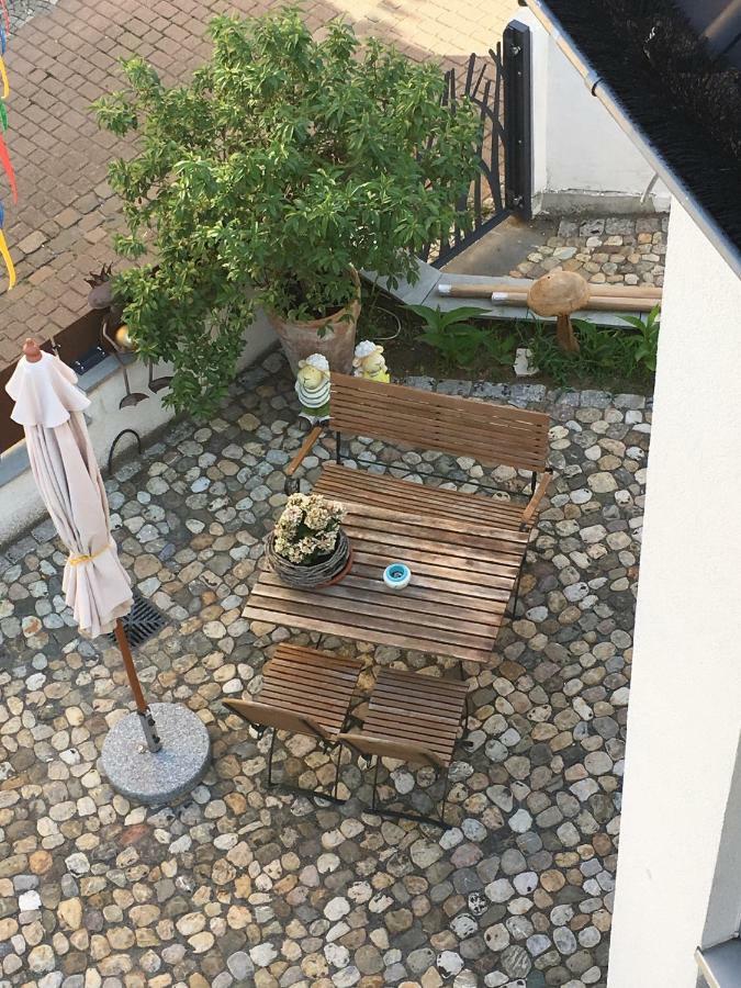 Schmuckkaestle Am Hafen Apartment Wiesbaden Luaran gambar