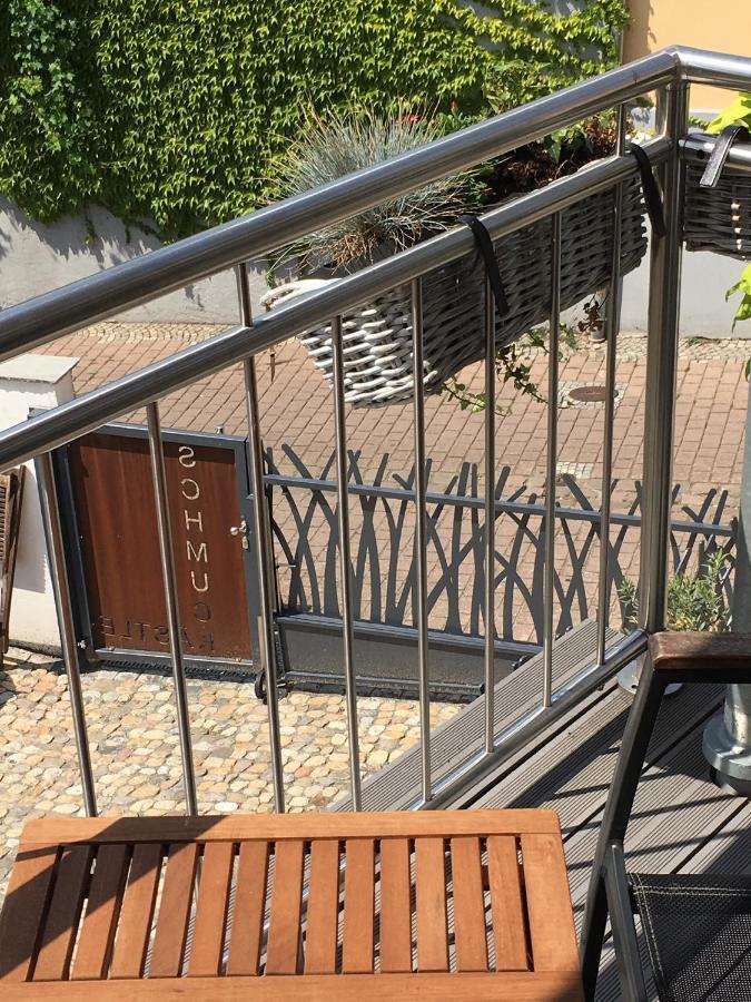Schmuckkaestle Am Hafen Apartment Wiesbaden Luaran gambar